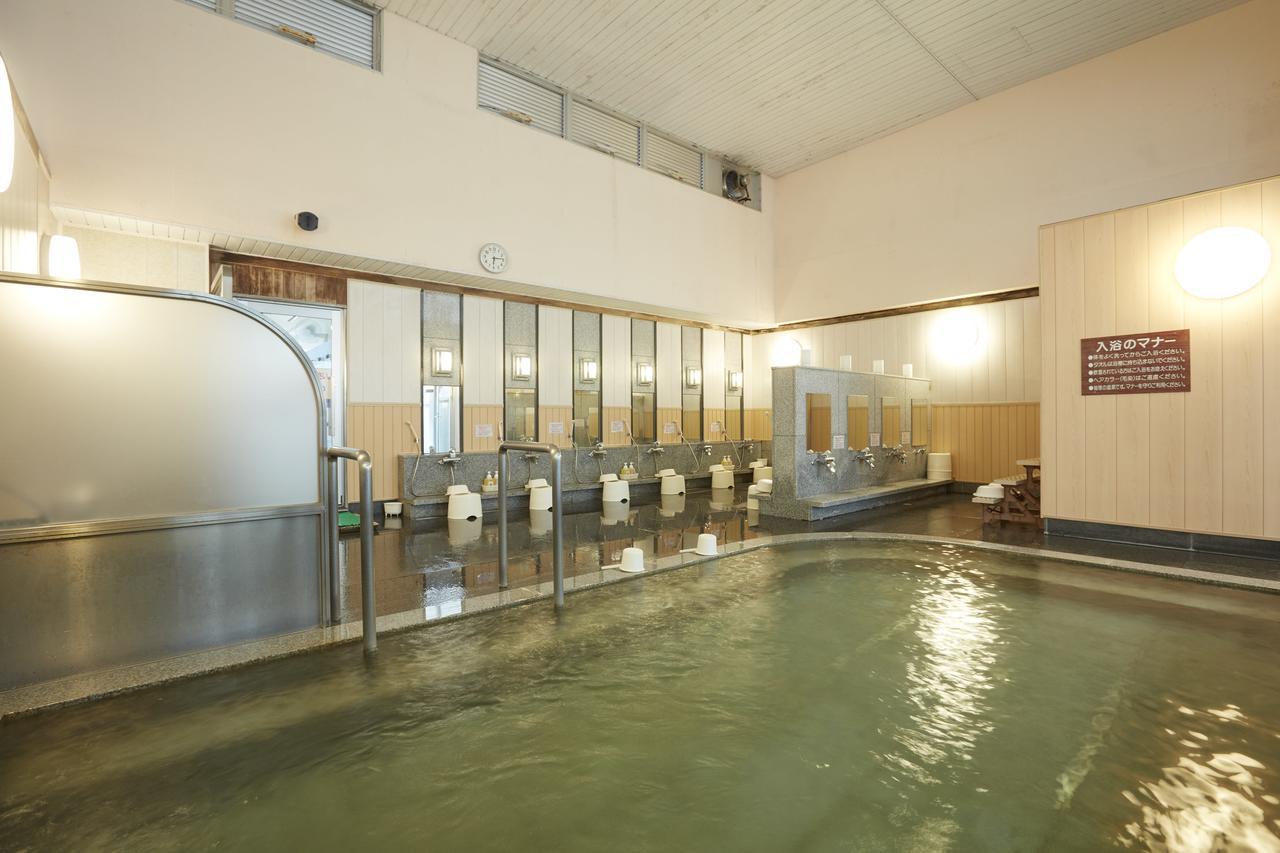 Hotel Folkloro Takahata Экстерьер фото