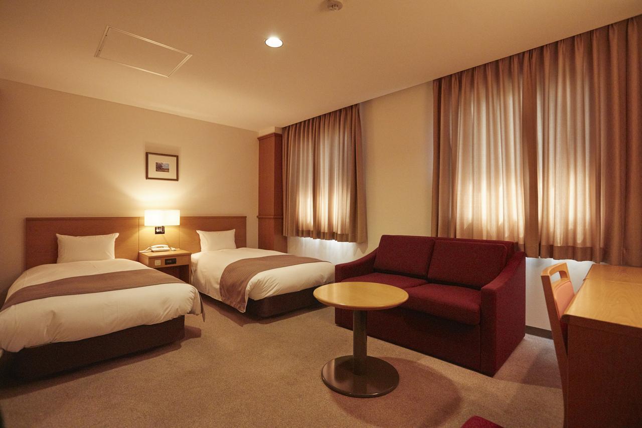 Hotel Folkloro Takahata Экстерьер фото